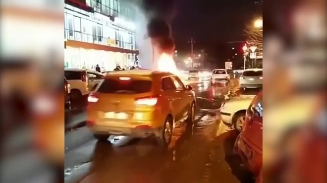 Появилось видео как автомобиль взорвался из-за курящего пассажирка