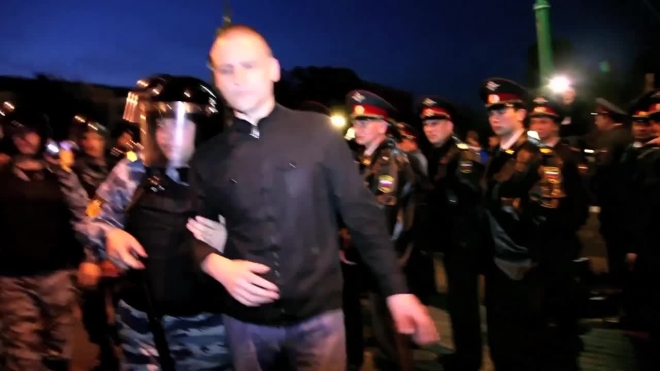 Навальному и Удальцову дали по 15 суток ареста после акции «Белый город»