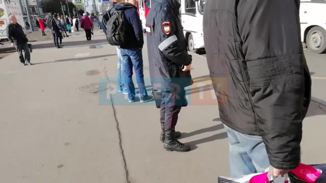 Видео: на Дыбенко трамвай сбил человека