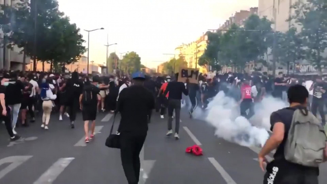 Во Франции начались беспорядки из-за смерти чернокожего