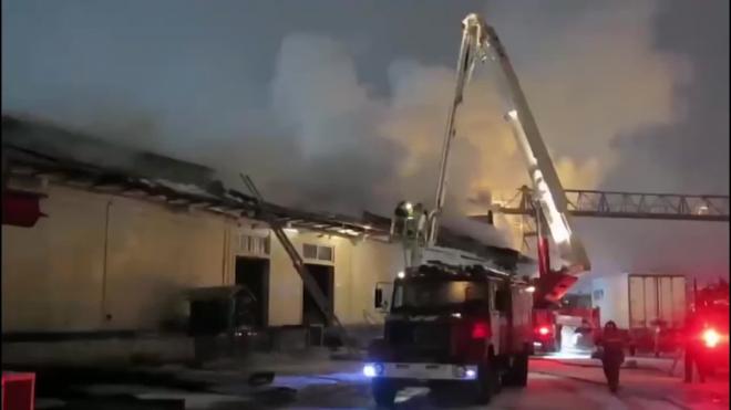 Пожар на складе продуктов в Омске ликвидировали