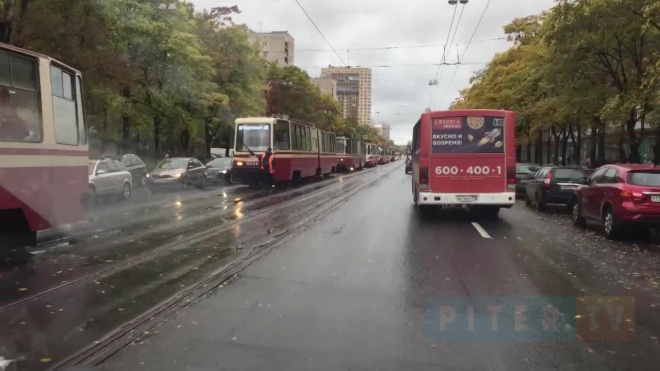 ДТП на проспекте Науки собрало километровую пробку