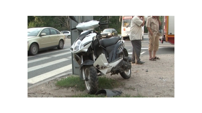 На Митрофаньевском шоссе в Петербурге разбился байкер