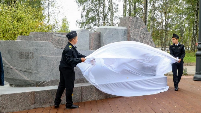 В Высоцке торжественно открыли сквер Победы