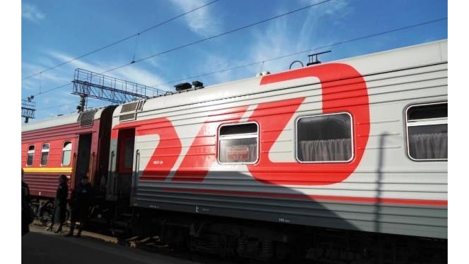 Петербургский поезд сошел с рельсов в Кирове. Ищут стрелочника