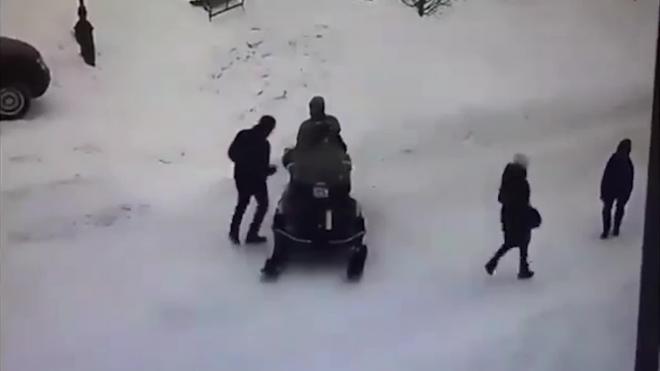 В Татарстане водитель снегохода, сбивший девочку, задержан