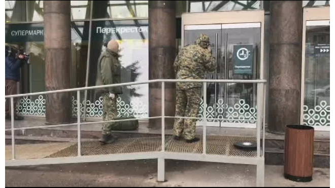 Оперативники нашли организатора взрыва в "Перекрестке" по флешке в колбасе