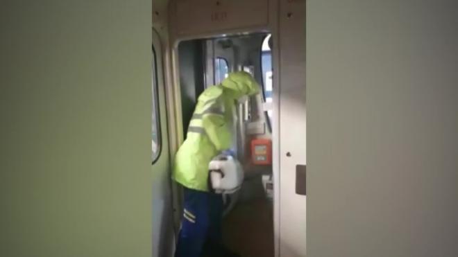 Противокоронавирусную дезинфекцию в петербургском метро проводят дважды в сутки