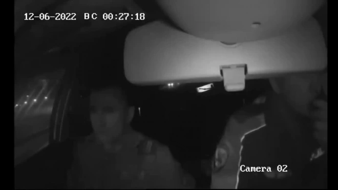 Правоохранителям пришлось применить табельное оружие, чтобы остановить гонщика с наркотиками в машине в Невском районе