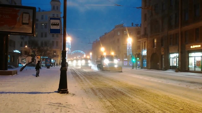 В Петербурге ноябрь начнется гололедицей на дорогах