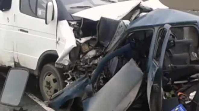 Страшное видео из Саратова: в массовой аварии погибли четыре человека, в том числе ребенок