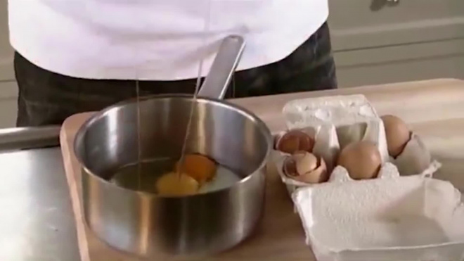 Знаменитый повар раскрыл секрет идеальной яичницы
