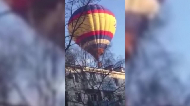 Воздушный шар пролетел над Уфой, чуть не врезавшись в окрестные дома