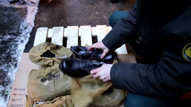В Петербурге электронику и ботинки пытались выдать за минеральное волокно