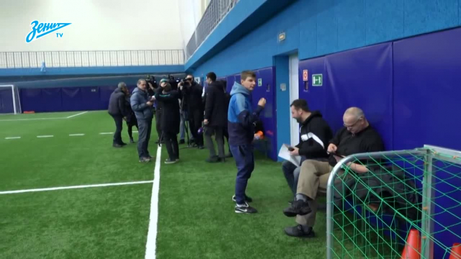 Видео: Аршавин провел тренировку в детском проекте "Сириус"