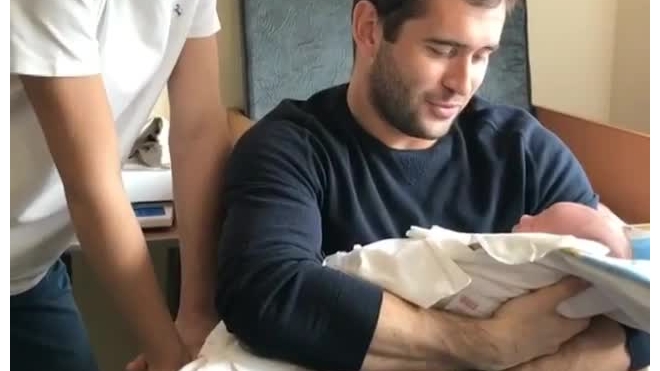 Милана Кержакова опубликовала первое видео отца с сыном