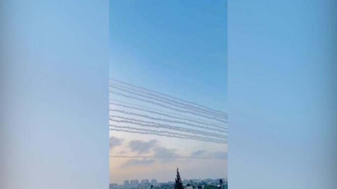 СМИ: Израиль наносит ракетные удары по нескольким городам в секторе Газа