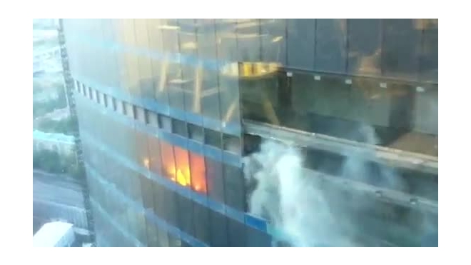 Пожар в "Москва-Сити" взбудоражил москвичей 