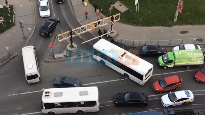 Видео: ДТП в Кудрово снова собрало пробку