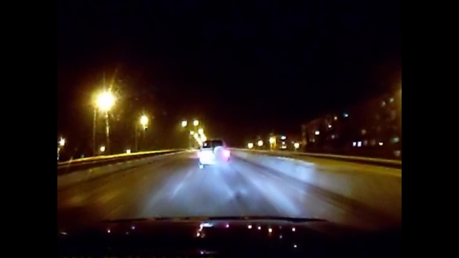 Очевидец снял падающий метеорит над Омском