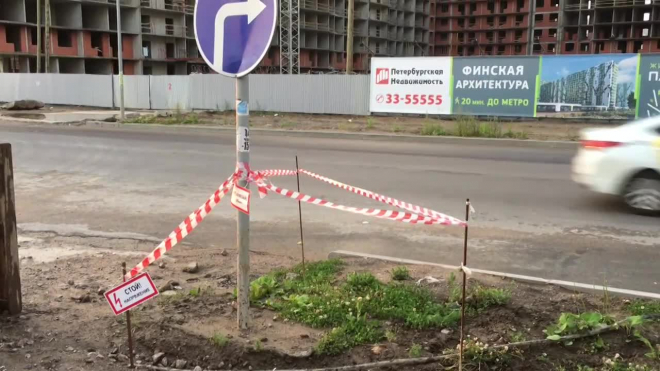 В Кудрово мужчину ударило током, пока он извлекал ключи из лужи