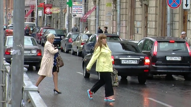 Пешеходов в Петербурге не пугает штраф в 200 рублей