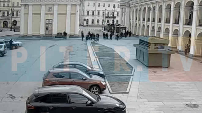 Появилось видео незаконного крестного хода в Петербурге