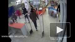 Двое инвалидов в Екатеринбурге ограбили продуктовый магазин