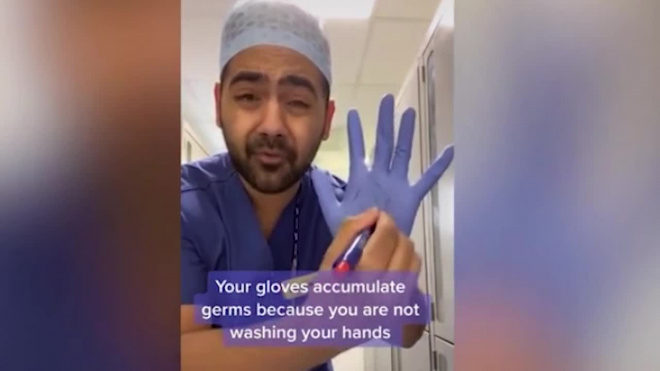 Врач рассказал о бесполезности перчаток для защиты от коронавируса