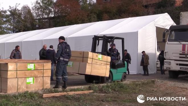 МЧС России завершило разгрузку доставленной в Карабах гуманитарной помощи