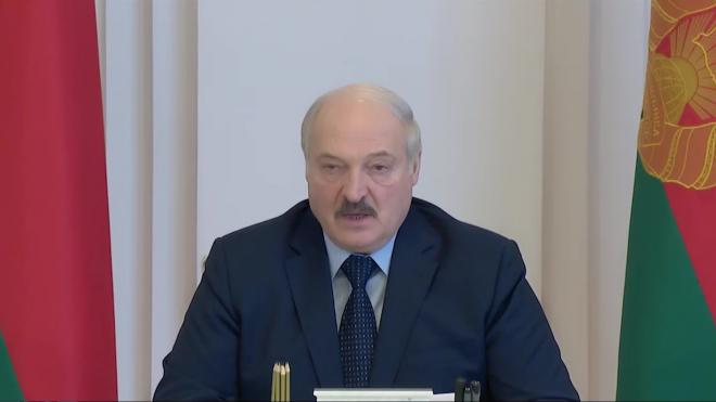 Лукашенко заявил о том, что получатели денег зарубежных фондов потеряют право заниматься политикой