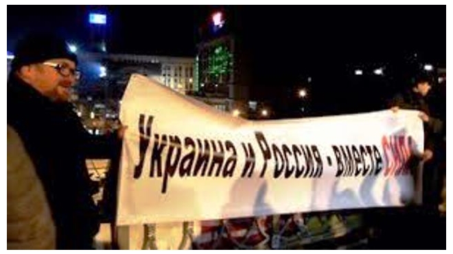 На Милонова напали на Евромайдане из-за плаката