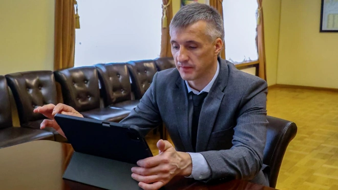 Глава администрации Выборгского района принял участие в переписи населения