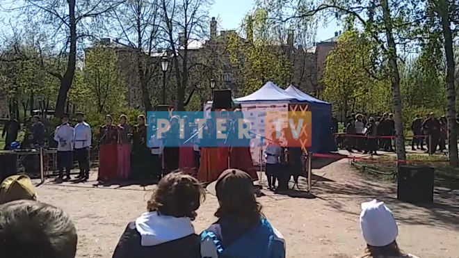 Русский хор выступил в садике на Некрасова (видео)