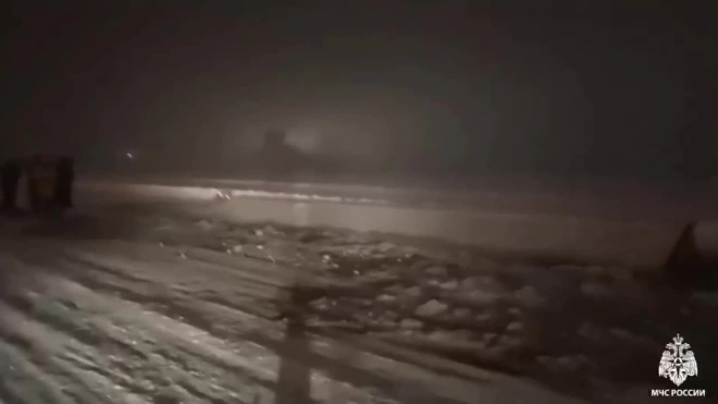 В Башкирии грузовой автомобиль провалился под лед