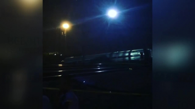 В Петербурге грузовой поезд сошел с рельсов в черте города
