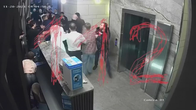 Массовая драка со стрельбой в ресторане Москвы попала на видео