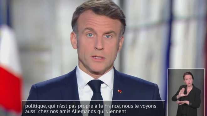 Макрон в новогоднем обращении признал ошибочным решение о роспуске парламента