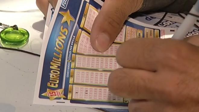 Житель Франции выиграл рекордные 200 миллионов евро в лотерею