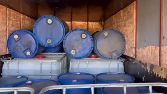 Полиция ликвидировала производство суррогатного алкоголя на птицефабрике в Ленобласти