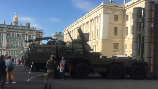 В Петербурге прошла выставка военной техники