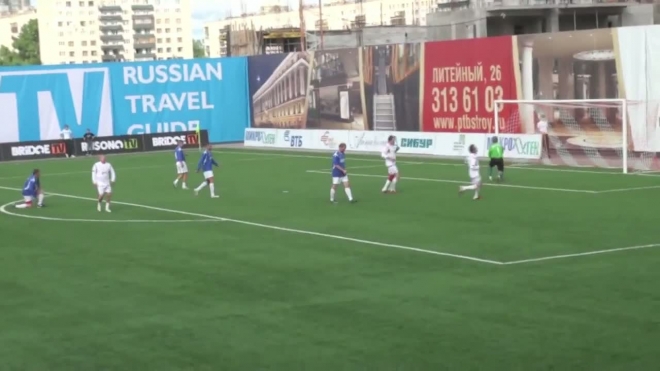 Марат Башаров сыграл в футбол и помог детям