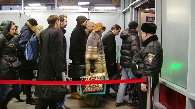 Досмотр пассажиров в России оказался вне закона