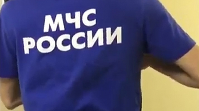 Satisfaction "Кто следующий?": Парни в футболках МЧС поддержали курсантов из Ульяновска