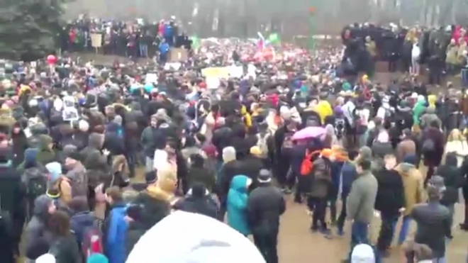 Петербургских полицейских накажут за долгое содержание участников антикоррупционного митинга