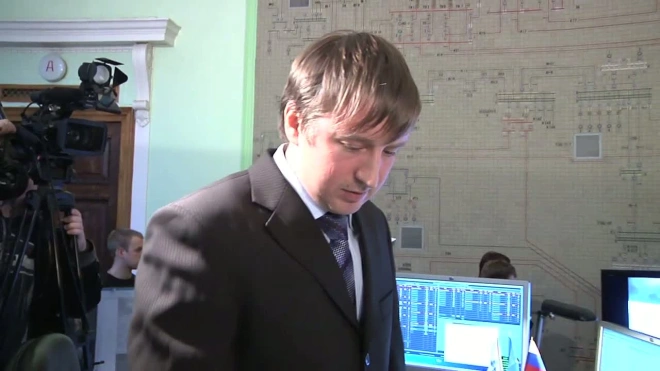 Новые берега. ТГК-1 покинула здание Павловских казарм на Марсовом поле.