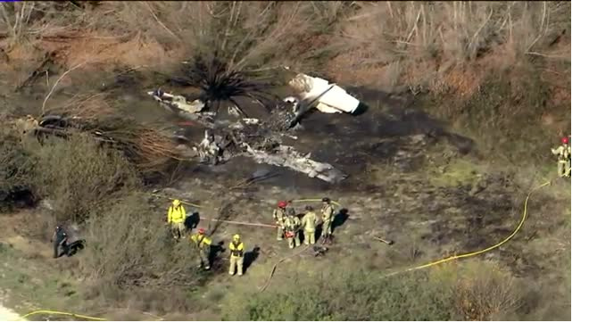 В Калифорнии 4 человека погибли при крушении самолета