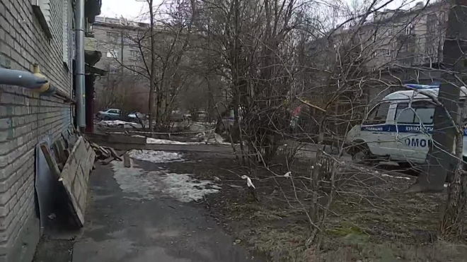 Видео: на чердаке дома в Петербурге нашли снаряды времен ВОВ