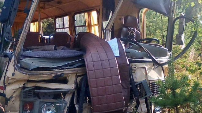 В Свердловской области в ДТП с рейсовым автобусом есть погибший и 13 пострадавших