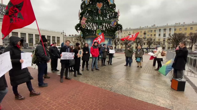 В Петербурге проходит климатический митинг